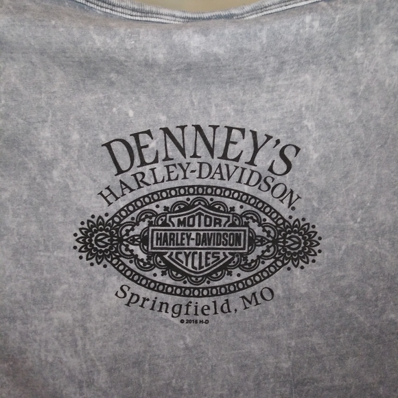 Harley-Davidson Distressed Gray Lace Trimmed T-Shirt - Picture 5 of 8